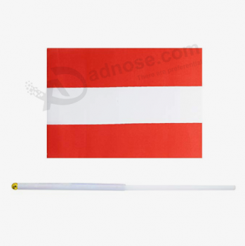 Austria bandera de mano con palo de plástico