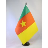 Cameroon Table Flag 5'' x 8'' - Cameroonian Desk Flag 21 x 14 cm - Black Plastic Stick and Base