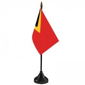 Настольный флаг Восточного Тимора с шестом и основанием