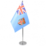 kundenspezifische Fidschi-Versammlungstischflagge mit matel Unterseite