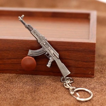 game M16 Novelty Items AK47 Guns Keychain pendant Trinket