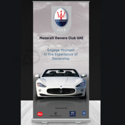 soporte de banner publicitario roll up maserati personalizado