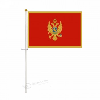 promoción de poliéster montenegro bandera ondeando a mano