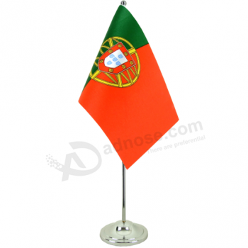 venda por atacado bandeira de mesa de poliéster portugal com suporte de metal