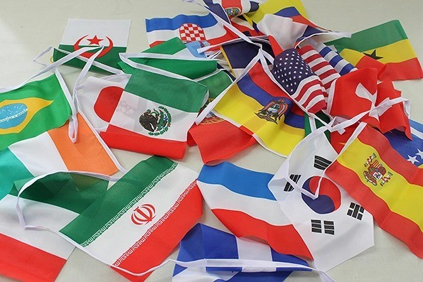 Konkurrenzfähige Landesflaggen der Förderung, die für Weltmeisterschaft 2018 bunting sind