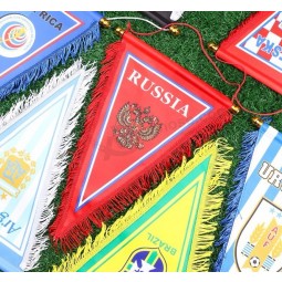 banderines de deporte de fútbol de satén de pared de triángulo personalizado mini para club de fútbol