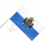 Venda quente mão acenando mini bandeira de São Marino
