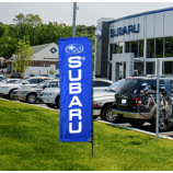 subaru tentoonstelling vlag buiten subaru paal banner