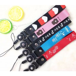 Cartoon short wrist rope wholesale short two-in-one rotary buckle cartoon mobile phone wide version lanyard