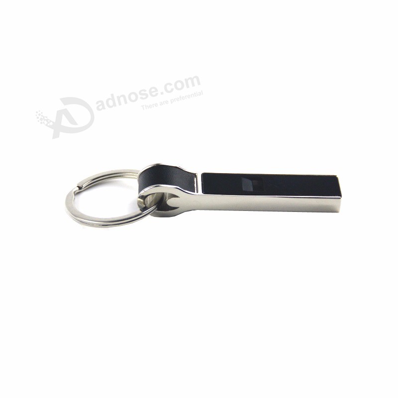 Top Quality Custom Cheap Round Metal Whistle Keychain for Gift/Sales