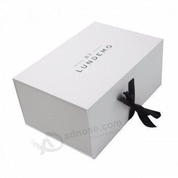 Pacote plano de luxo sapato de papel dobrável de papelão Caixa de fechamentos de fita em forma de livro dobrável embalagem caixas de presente com tampa magnética