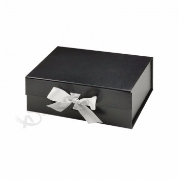注文の贅沢なボール紙のペーパー衣服の衣類の服装のギフトの黒い包装箱