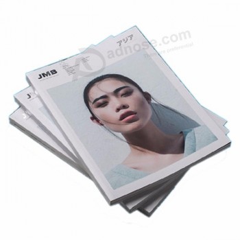 Venta caliente china fabricación personalizar revistas de impresión offset