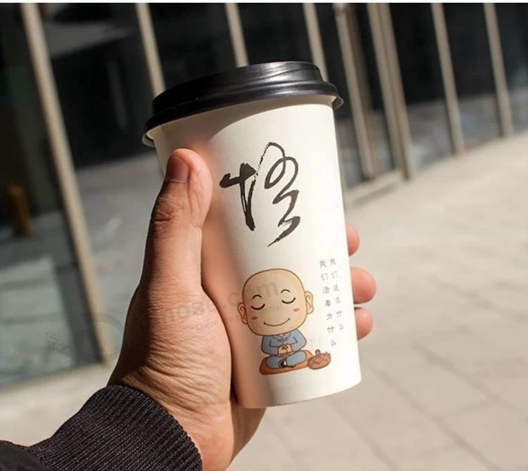 Бумажные горячие чашки с рукавами одноразовые изолированные бумажные кофейные чашки с логотипом крышки на заказ