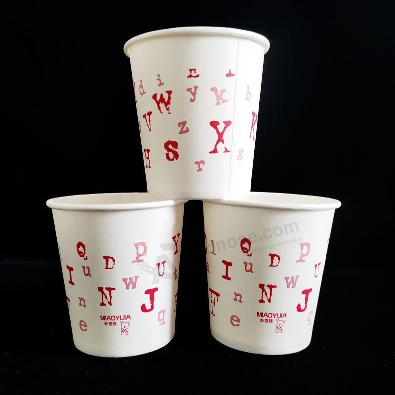 Бумажная кофейная чашка с двойными стенками на заказ с крышкой