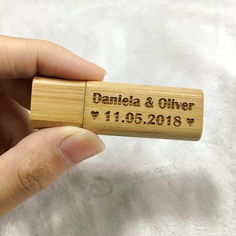 Logo personalizzato in legno di bambù USB flash pen drive 4 GB 8 GB 16 GB 32 GB 64 GB Pendrive legno Memory stick U disco (oltre 10 pezzi di logo gratuiti)