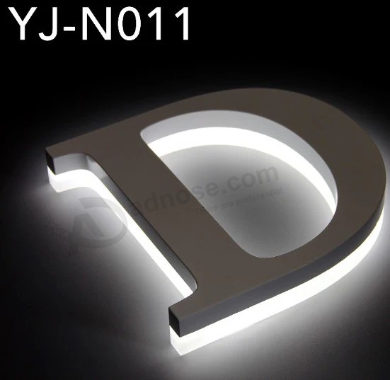 Наружная реклама Светящийся персонаж Буквы с подсветкой