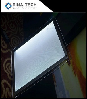 Caixa de luz com moldura magnética para uso publicitário