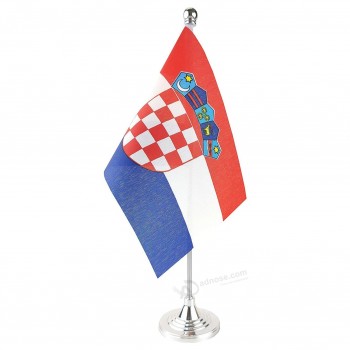 Kroatië roestvrijstalen tafelvlag voor kantoordecoratie promotionele bureauvlag