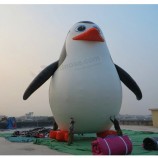 simpatico cartone animato pubblicitario pinguino gonfiabile gigante di promozione