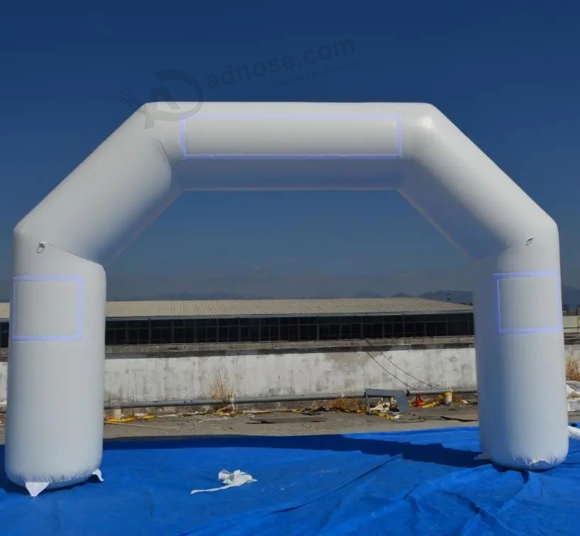 Vrij ontwerp Grote opblaasbare PVC-boog voor grote opening