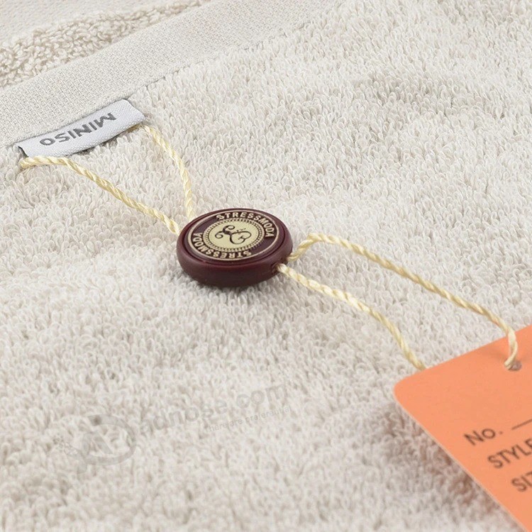 Benutzerdefinierte Luxus Kleidungsstück Kunststoff Hang Tag String Seal Tag (DL09C-2)