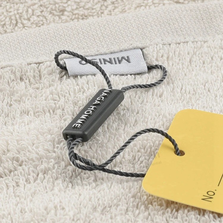 Aangepaste luxe kledingstuk plastic Hang Tag string Seal Tag (DL09C-2)