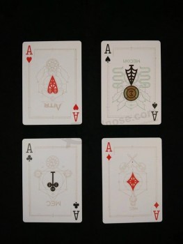 kundenspezifische PVC / Haustier / Papierspielkarte / Spielkarte / Werbekarte / Kasinokarte / Pokerkarte / Tarotkarte / Geschenkkarte Doppelseitendruck