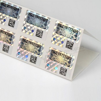 Impressão de código Qr e número de série em etiqueta adesiva folhada de holograma