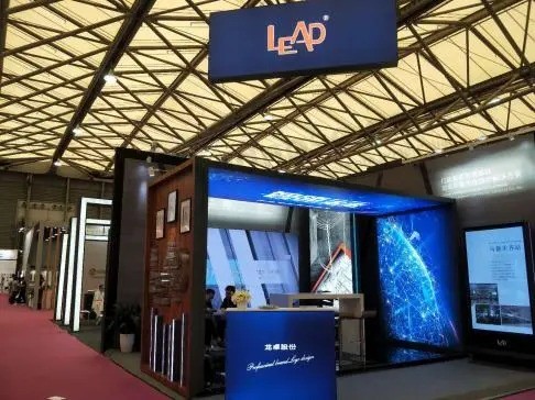 Внутренний большой высококачественный световой короб для аэропорта