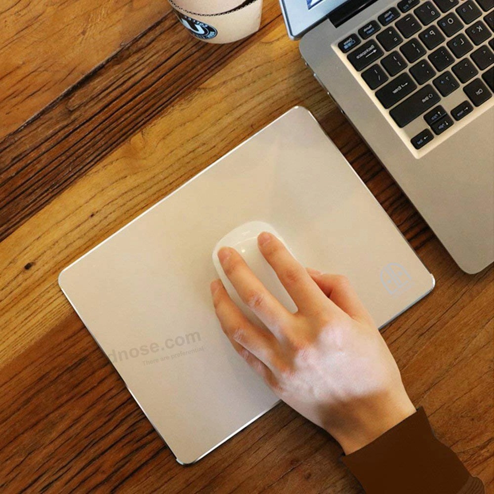 Tapete de mouse de liga de alumínio 2020 para laptop Tapete de mesa de computador personalizado Logo Aceitar