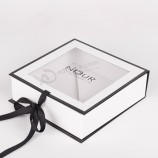 caja de embalaje de cartón blanca de lujo para el cuidado de la piel con ventana transparente