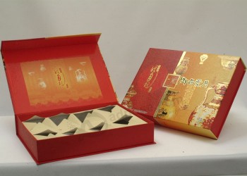 Factory direct sales clear gift boxes