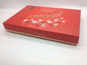 热红色矩形巧克力盒插在上海