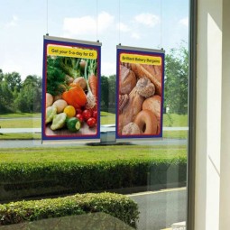 Accrocher l'affiche de papier photo intérieure avec des prix bon marché