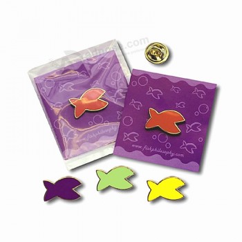 TopkwEenliteit promotioneel design vis vormige revers pin