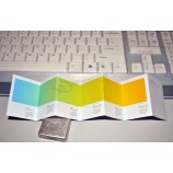 Impresión offset de cuatro colores impresión del calendario del folleto doblado