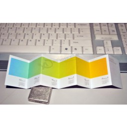 Vier kleuren offsetdruk gevouwen folder kalender afdrukken