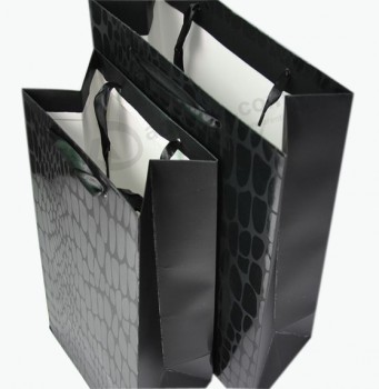 Wholesale custom logo with Wholesale Fashion Custom Paper Bag (YY-B0101)