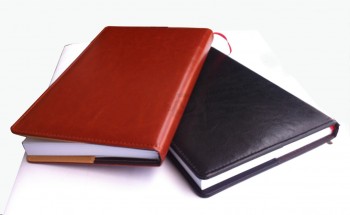 高品质硬壳皮革笔记本 (年年-ñ0200) 自定义您的徽标