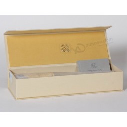 Caixas de cartão de presente de luxo sob medida com spot uv
