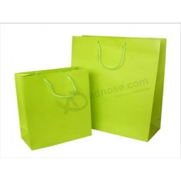 Shopping bag di carta con la stampa dEl tuo logo
