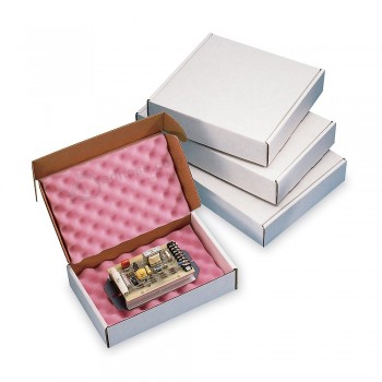 Boîte de papier de cadeau de bijoux noir de luxe avec l'insertion de mousse