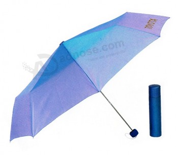 高品質と低価格あなたのロゴを印刷する3折り畳み雨傘