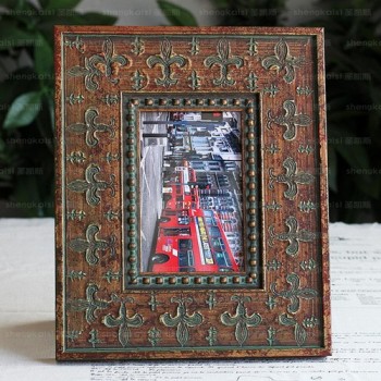Custom Designed Wooden Frame with Cheaper Price