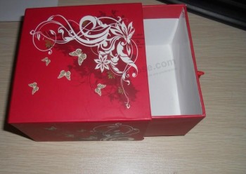 Wholesale Strong Craft Paper Gift Box with Cheaper Price