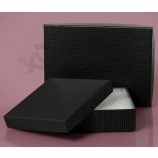 Spezielle schwarze WellPappeschAchtel für den GEbrauch mit Ihrem Logo