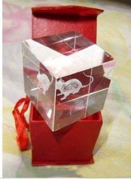 Cube de cristal de haute qualité avec gravure laser 3D