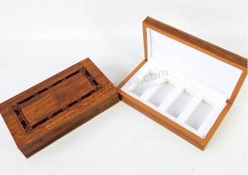 пользовательский высококачественный резьбовой деревянный кремовый ящик с вставкой eva