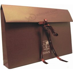 Wholesale custom high-end Golden Paper Folding Gift Bag for Candy